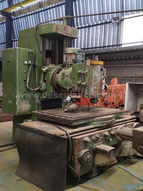 63/23068 - FRESADORA M/BOKO, MESA 800 X 1.300 MM, CURSO VERTICAL 800 MM