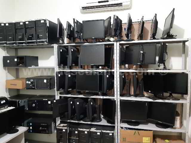 184/23103 - 35 MONITORES M/SAMSUNG, AOC, BENQ, LG E ACER E 17 DESKTOPS. 