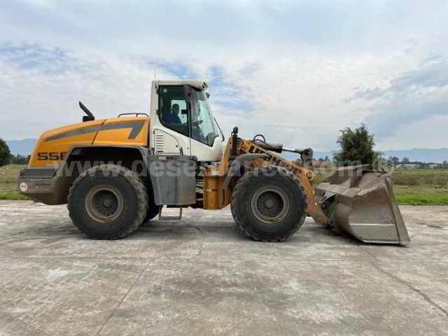 08/23153 - PÁ CARREGADEIRA LIEBHERR MOD. L 556, ANO 20,
