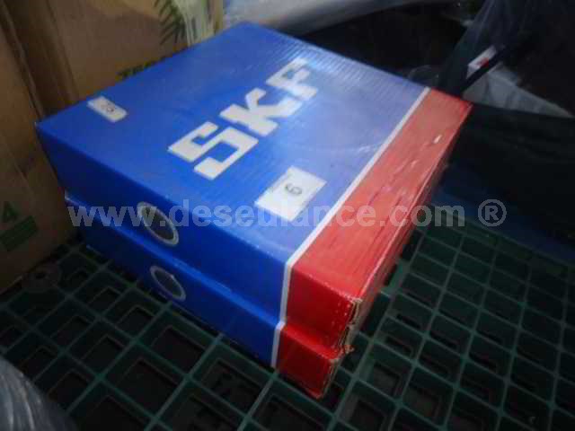 06/23162 - 02 ROLAMENTOS AUTOCOMPENSADORES DE ROLO S/USO M/SKF
