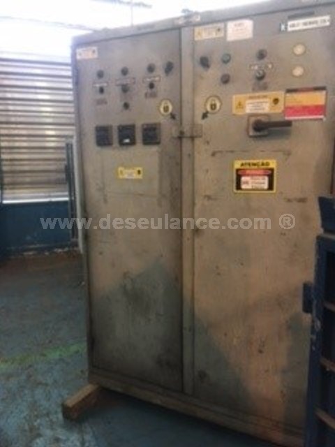 109/24092 - QUADRO ELÉTRICO DE FORÇA METÁLICO C/2 PORTAS. (RV 456)