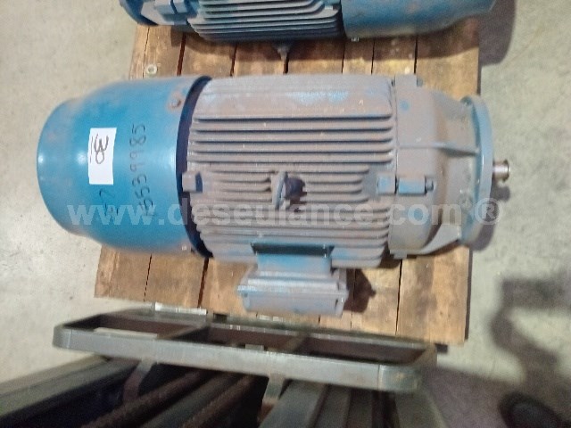 30/24114 - MOTOR M/WEG 50CV, 4P 200L WFF2 MF P R T I.