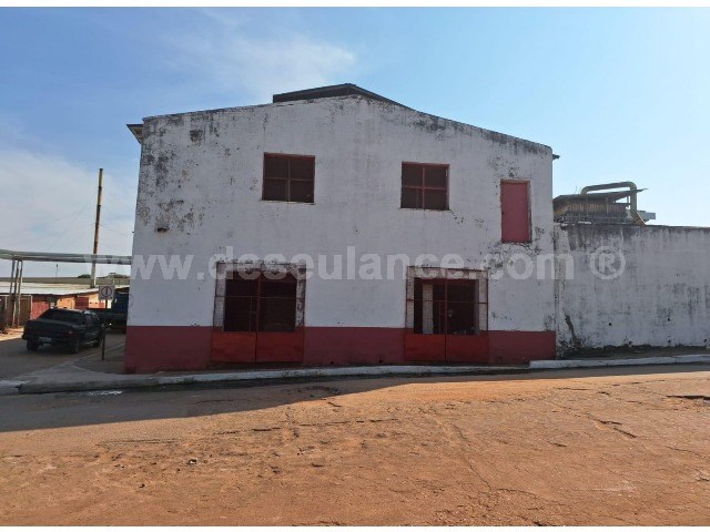 12/24186 - ESQUINA (FRENTE P/ RUA ALMIRANTE BARROSO) 282M². ÓBIDOS-PA.