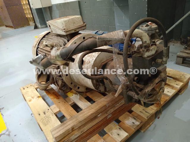 21/25073 - BOMBA HIDRÁULICA M/BRUENINGHAUS, C/ MOTOR ELET. 70 HP.