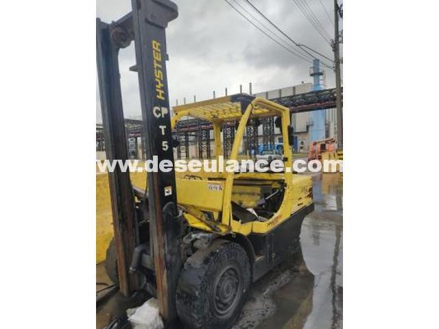 160/25101 - EMPILHADEIRA M/HYSTER MOD. H110FT, CAPAC. 11.000LB. (RV 813)
