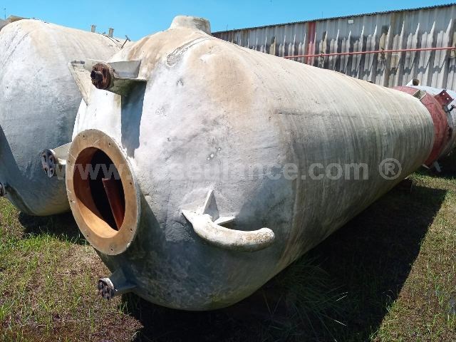 36/25142 - TANQUE EM FIBRA P/SOLUÇÃO DE FOSFATO, CAPAC. APROX. 15.000 L