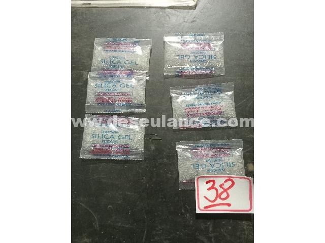 38/25144 - APROX. 2.978 PEÇAS: SILICA GEL ANTI UMID, BICO CHUV, SENSING
