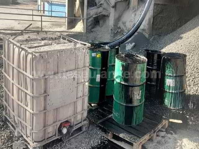 963/25155 - APROX. 1.900 L ÓLEO 7A, EM 7 TAMBORES 200L E 01 TAMBOR 500L.