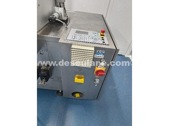 11/25161 - LAVADORA DE AMPOLAS M/BAUSCH E STROEBEL, TIPO C303