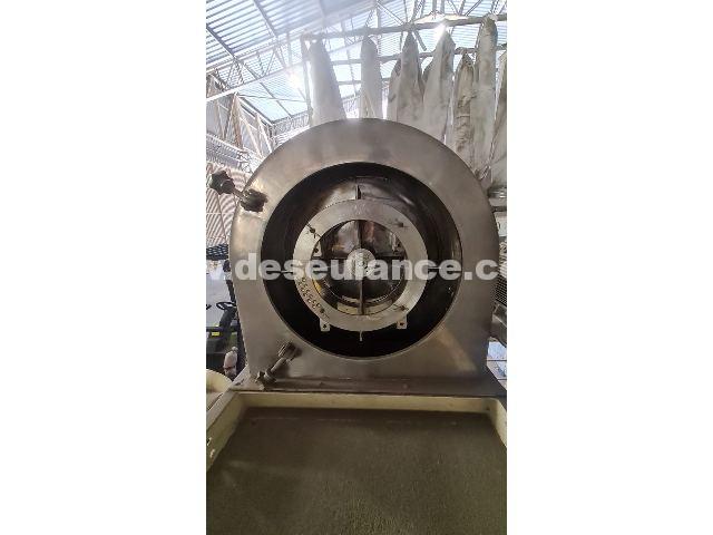 30/25165 - MOINHO DE INOX M/TIGRE, 40 CV, C/18 MANGAS SUSPENSAS.