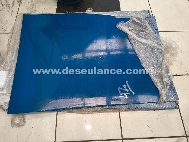 91/26004 - 08 CHAPAS DE PU AZUL, MED. 07 X 1,13 X 0,83.