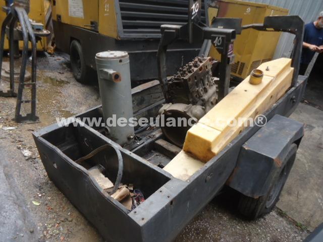 10/26035 - CHASSI REBOCÁVEL SOBRE RODAS P/COMPRESSOR PNEUMÁTICO 400PCM.