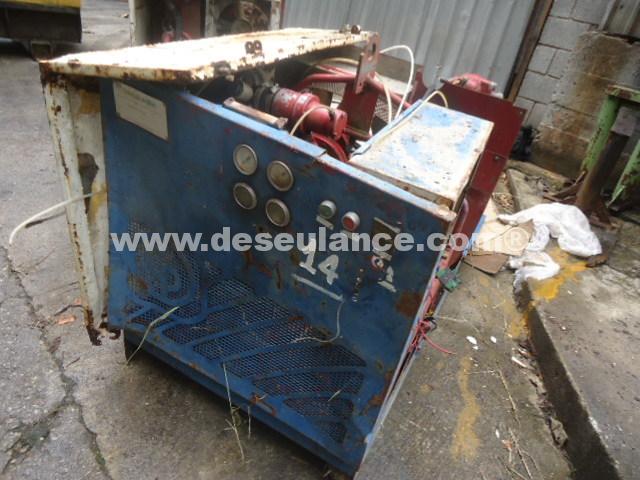 14/26035 - COMPRESSOR DE AR TIPO PARAFUSO M/CHICAGO PNEUMATIC, 
