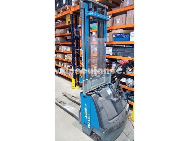 02/26040 - EMPILHADEIRA TRACIONADA 1,6 TON PALETRANS PT1635 3,5 M, 