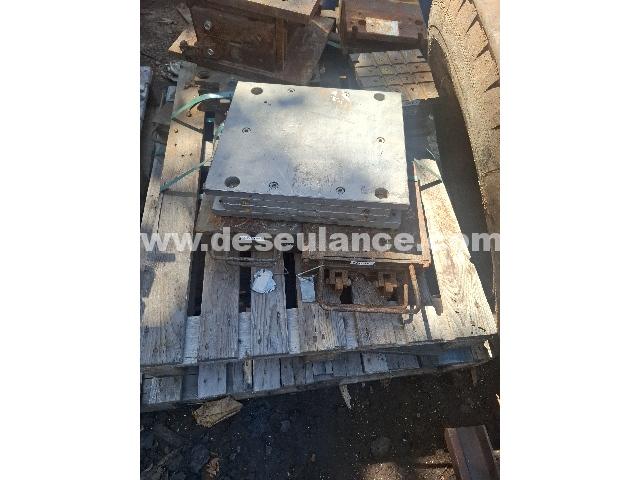 01/26042 - MOLDES E ESTAMPOS.