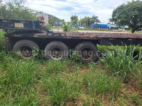 17/26043 - SEMIRREBOQUE 3 EIXOS TIPO PRANCHA PORTA CONTAINER M/RANDON 