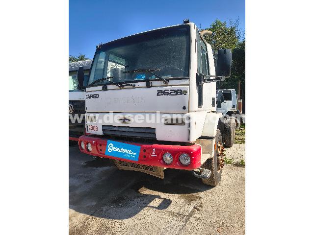 01/26053 - CAMINHÃO FORD CARGO TRAÇADO MOD. 2628-E, 6X4, ANO 11,