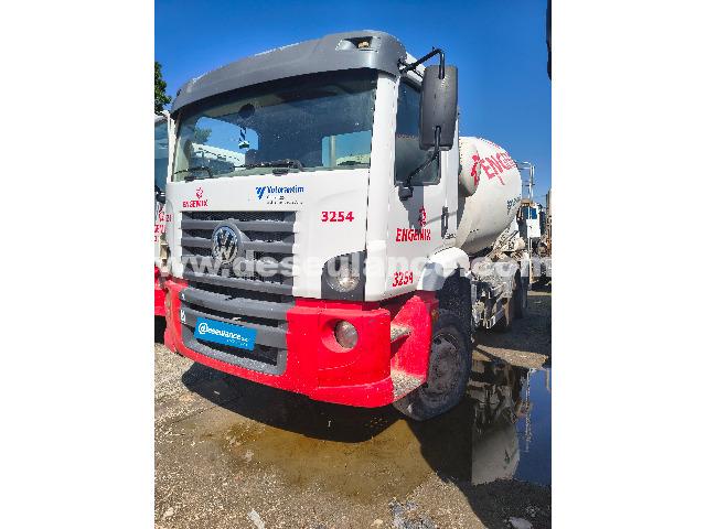 10/26053 - CAMINHÃO VOLKSWAGEN TRAÇADO MOD. 26280, 6X4, ANO 12/13