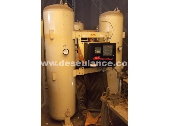 284/26077 - SECADOR PNEUMÁTICO DE AR COMPRIMIDO M/ INGERSOLL RAND DL-100