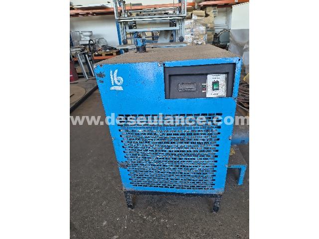 16/26080 - RESFRIADOR DE LIQUIDO M/FARGON TIPO RWA-150, N° 12930, 