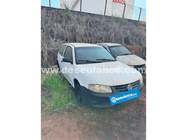 45/26087 - VW GOL GIV 1.0, ANO 12/13, BRANCA, PLACA FINAL 1. 