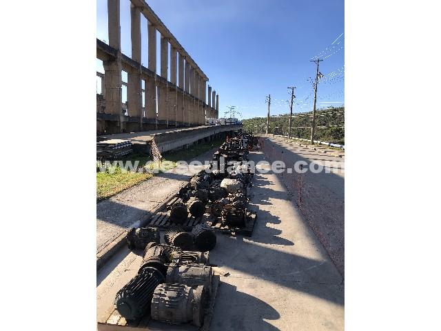 343/26096 - 50 MOTORES, TRIFÁSICOS, 7,5CV, 1.760RPM (RV 138), 